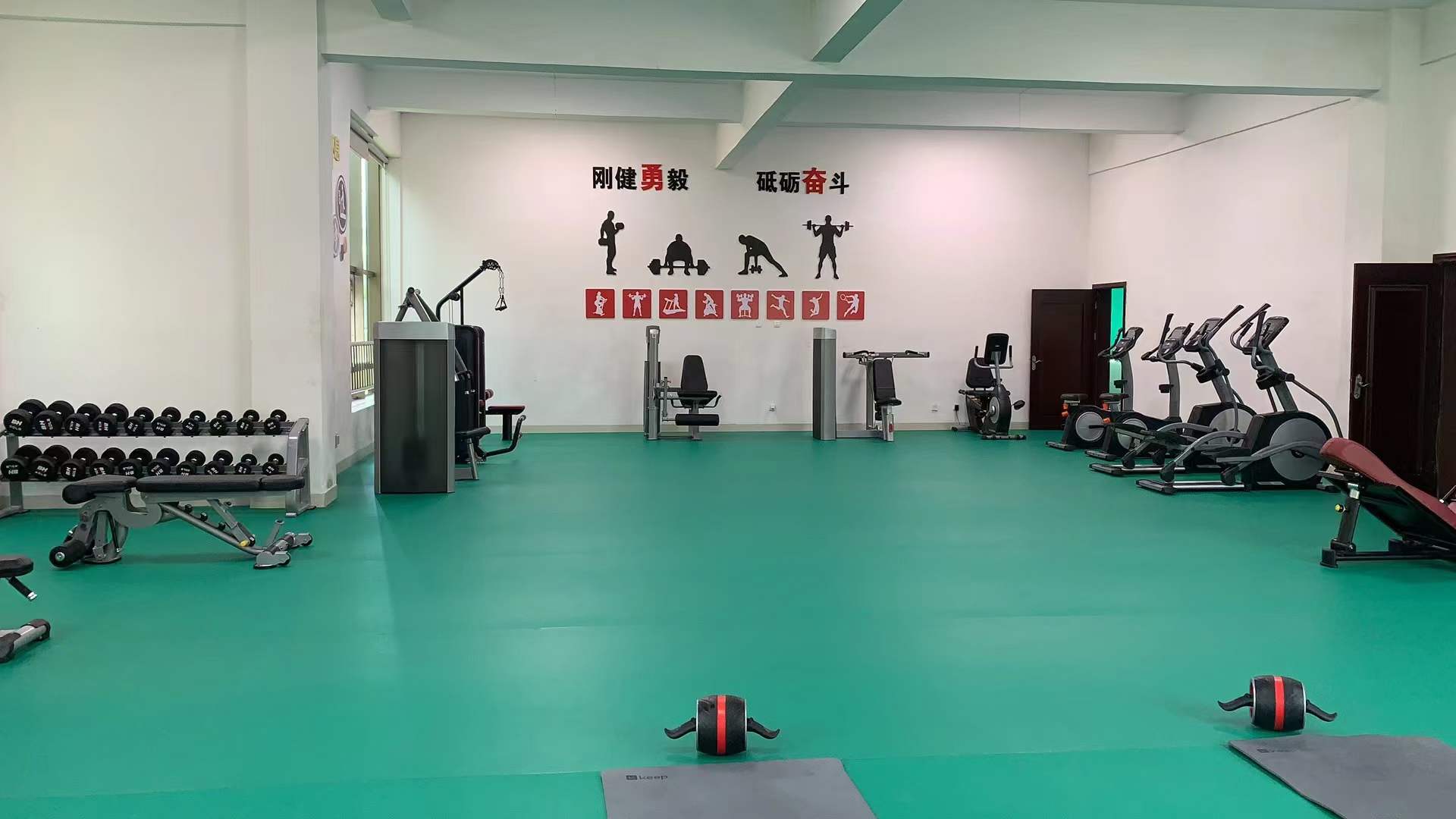香蕉成人APP视频和椭圆机